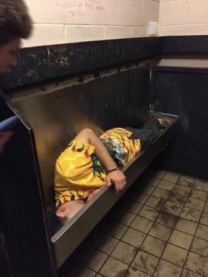 Verzin een Onderschrift 17 mei 2022