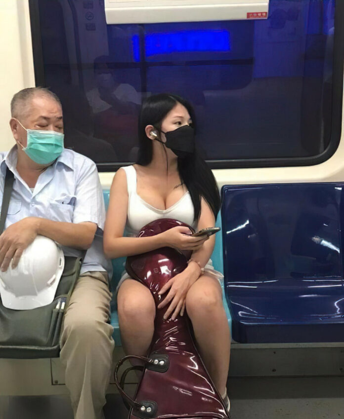 Verzin een Onderschrift 15 juli 2022 Verzin een Onderschrift 15 juli 2022