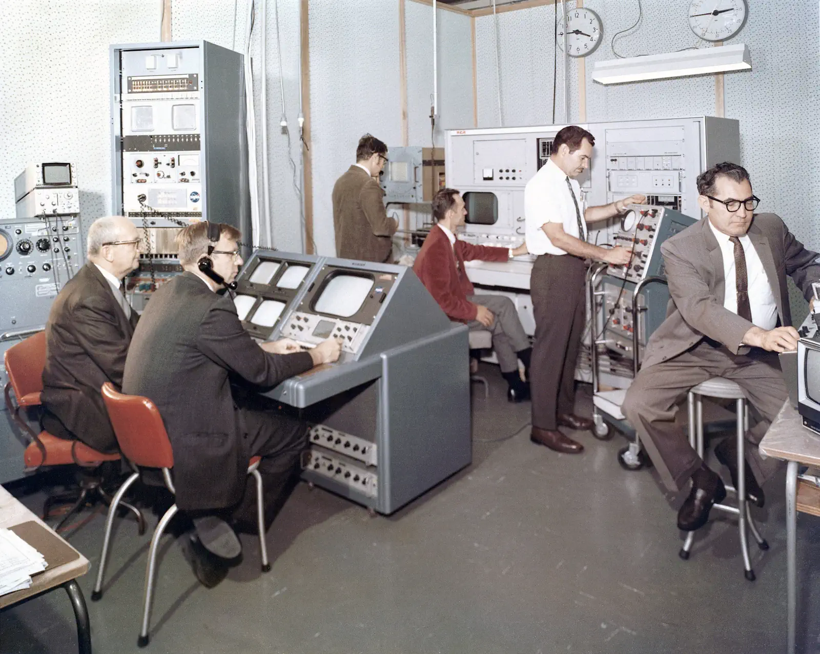 Verzin een Onderschrift 24 februari 2026